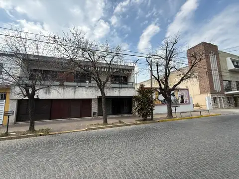 Avenida Garibaldi 100