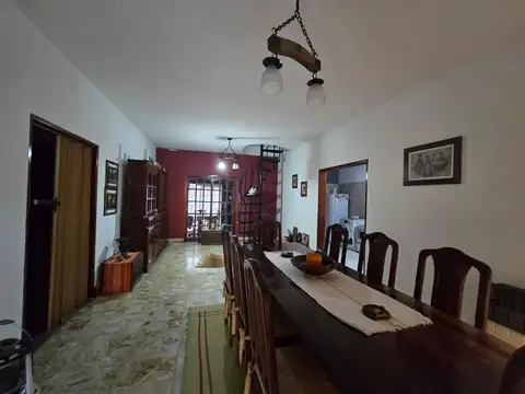 Depto Tipo Casa en Venta de 6 ambientes