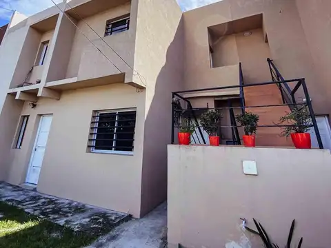 Depto Tipo Casa en Venta de 2 ambientes