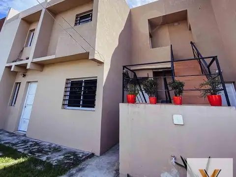 Depto Tipo Casa en Venta de 2 ambientes