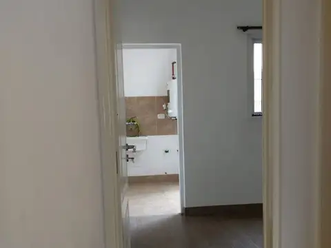 Depto Tipo Casa 2 ambientes con 1 baño