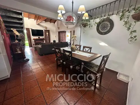 Casa en Venta con 1 cochera