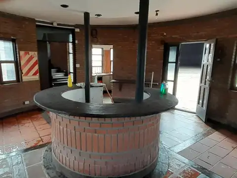 Galpon en Alquiler en Ricardo Rojas, USD 7.000