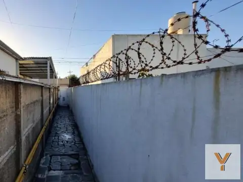 Depto Tipo Casa en Venta en Villa Elvira, USD 49.000