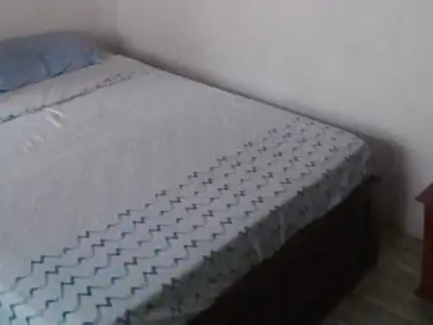 Casa 2 ambientes con 1 baño