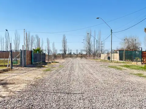 Casa con Galpon en Rodeo del medio