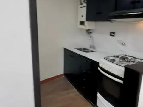 DEPTO. DE PASILLO 2 DORMITORIOS EN ALQUILER 