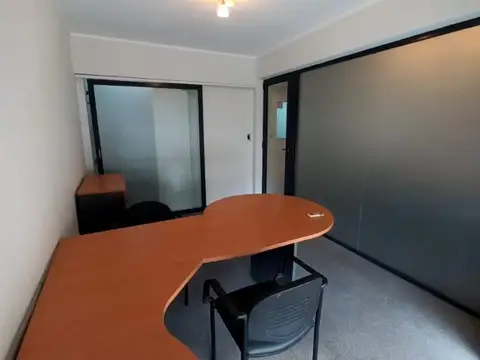 Oficina en Alquiler al Este