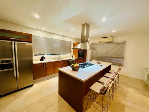 Casa en Venta de 4 dormitorios