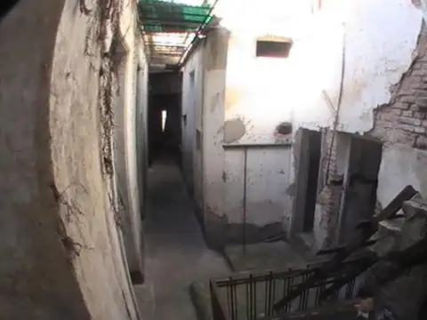 Casa de 8 ambientes en Alquiler en Barrio norte