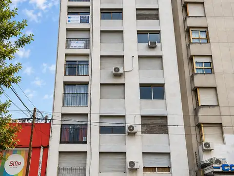 Departamento de 1 dormitorio en alquiler en La Plata sobre Calle 9 [Cod: 8]