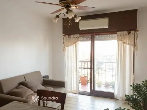 Departamento 6 ambientes con 2 baños