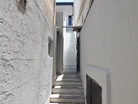 Depto Tipo Casa en Venta de 2 ambientes