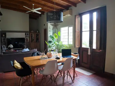 FERMIN GAMBOA Y CHACABUCO 900