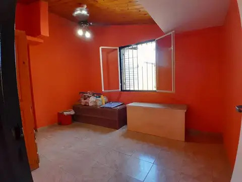 CASA EN VENTA DE 3 DOMITORIOS EN BARIO CRISTALERIA
