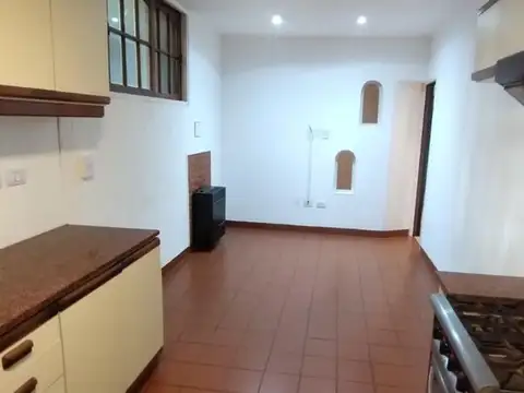 Adolfo P Carranza 2700
