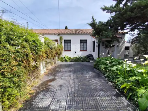 Casa en Venta con 1 cochera