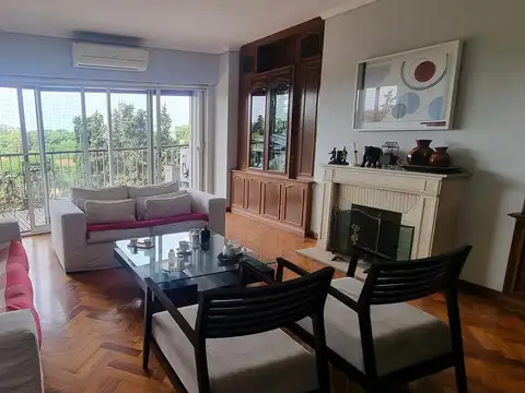 Departamento 4 ambientes con 2 baños