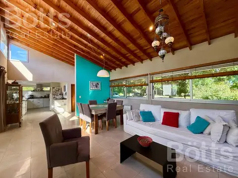 Casa en Venta en Los Puentes, USD 270.000