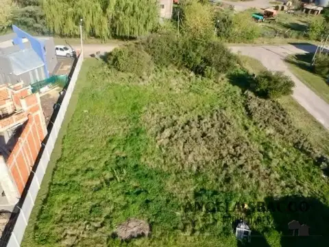 Terreno en Venta 30  mts Fondo