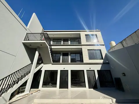 Carlos Gardel al 2300,1° A, El Palomar, Morón