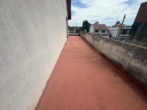 Casa en Venta con 6 cocheras