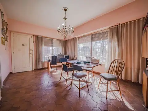 VENTA CASA 3 AMBIENTES SAN ISIDRO - LOTE 300 METRS
