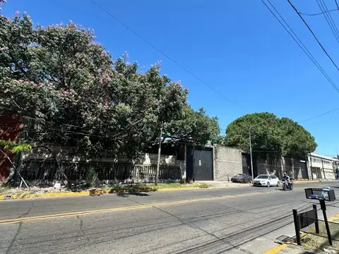 Hotel en Venta 20 años