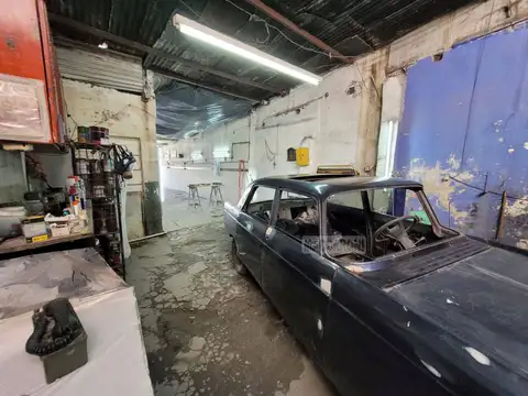 Casa en Venta con 4 cocheras