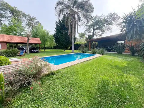 Venta Quinta Moreno parque pileta 4 ambientes
