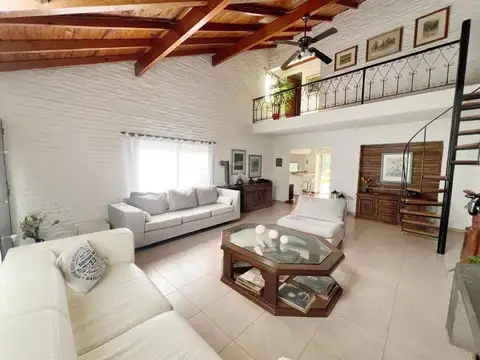 Venta Quinta Moreno parque pileta 4 ambientes