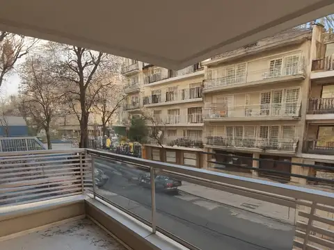 Departamento con Balcón ideal Vivienda o Inversión