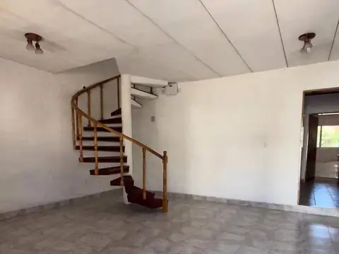 Aristóbulo Del Valle 100