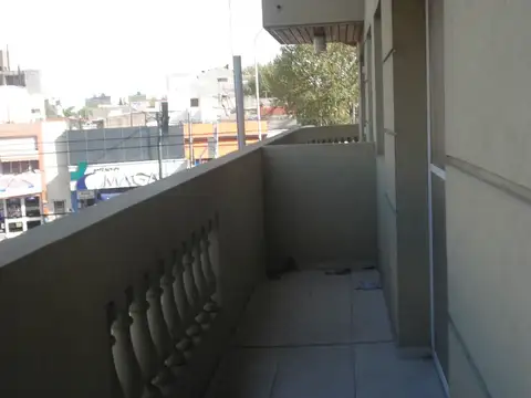 ALQUILER 2 AMBIENTES AL FRENTE 