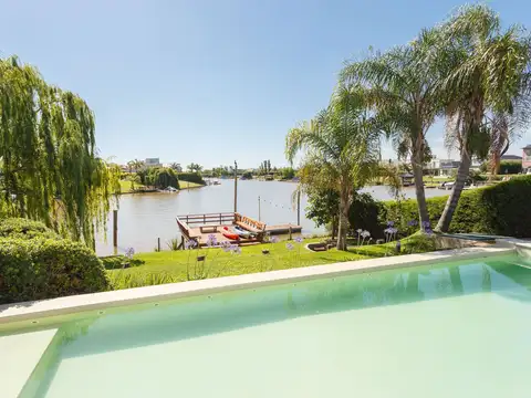 VENTA CASA C/AMARRA AL RIO LUJAN BARRIO SAN MARCO