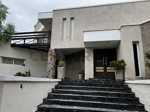 manzana 3 casa 13 . Barrio Cerro de la Capilla , Piso 0