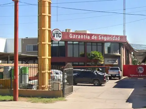 Oficina Monoambiente con 4 baños
