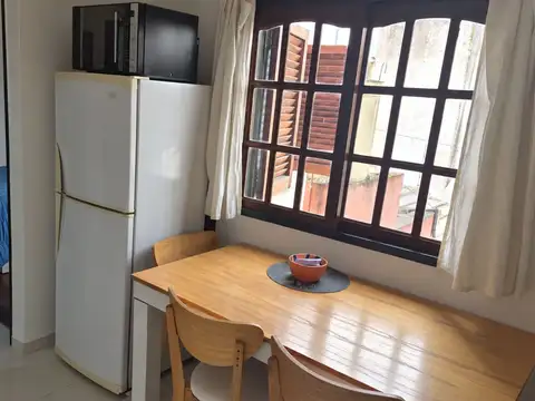 Depto Tipo Casa 2 ambientes con 1 baño