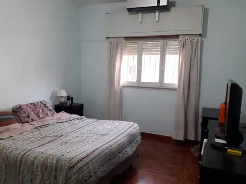 FLORES 3 Amb PH FRENTE 112 m2 TOTALES C/ ¡PATIO y PARRILLA!