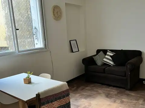 Depto Tipo Casa en Venta 56 años