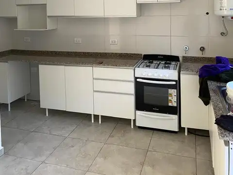 Casa en Alquiler en Maciel, $ 500.000