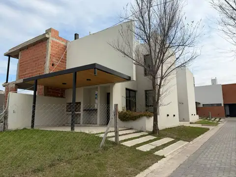 Casa en Alquiler al Sur