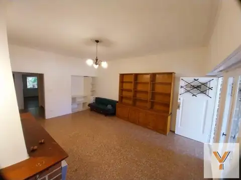 Depto Tipo Casa 8 ambientes con 2 baños