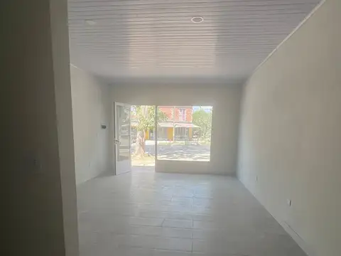 LOCALES A ESTRENAR, Y SOBRE AVENIDA, EN ALQUILER, GENERAL LAS HERAS