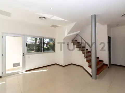 Casa en Venta en Fincas de Iraola I, USD 450.000