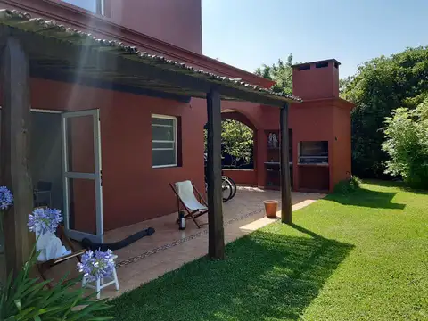 Venta - Casa - Barrio San Joaquin -  Capilla del Señor -Exaltación de la cruz