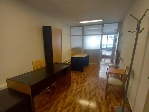 Oficina 2 ambientes con 1 baño