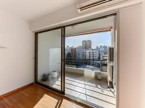 Capitán General Ramón Freire 2300