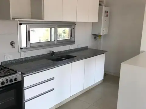 Departamento en Venta con 3 cocheras