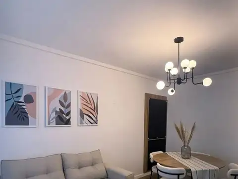 Colon 2200, Piso 8
